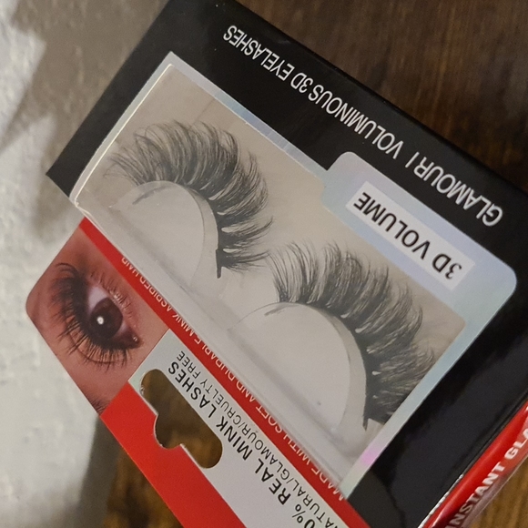 Glamour | Voluminous 3D Eyelashes | 100 % Real Mink Lashes | Cruelty Free - Picture 3 of 7